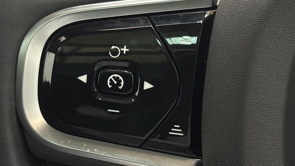 Used Volvo XC90 2024 for sale - 76212000: Photo 30
