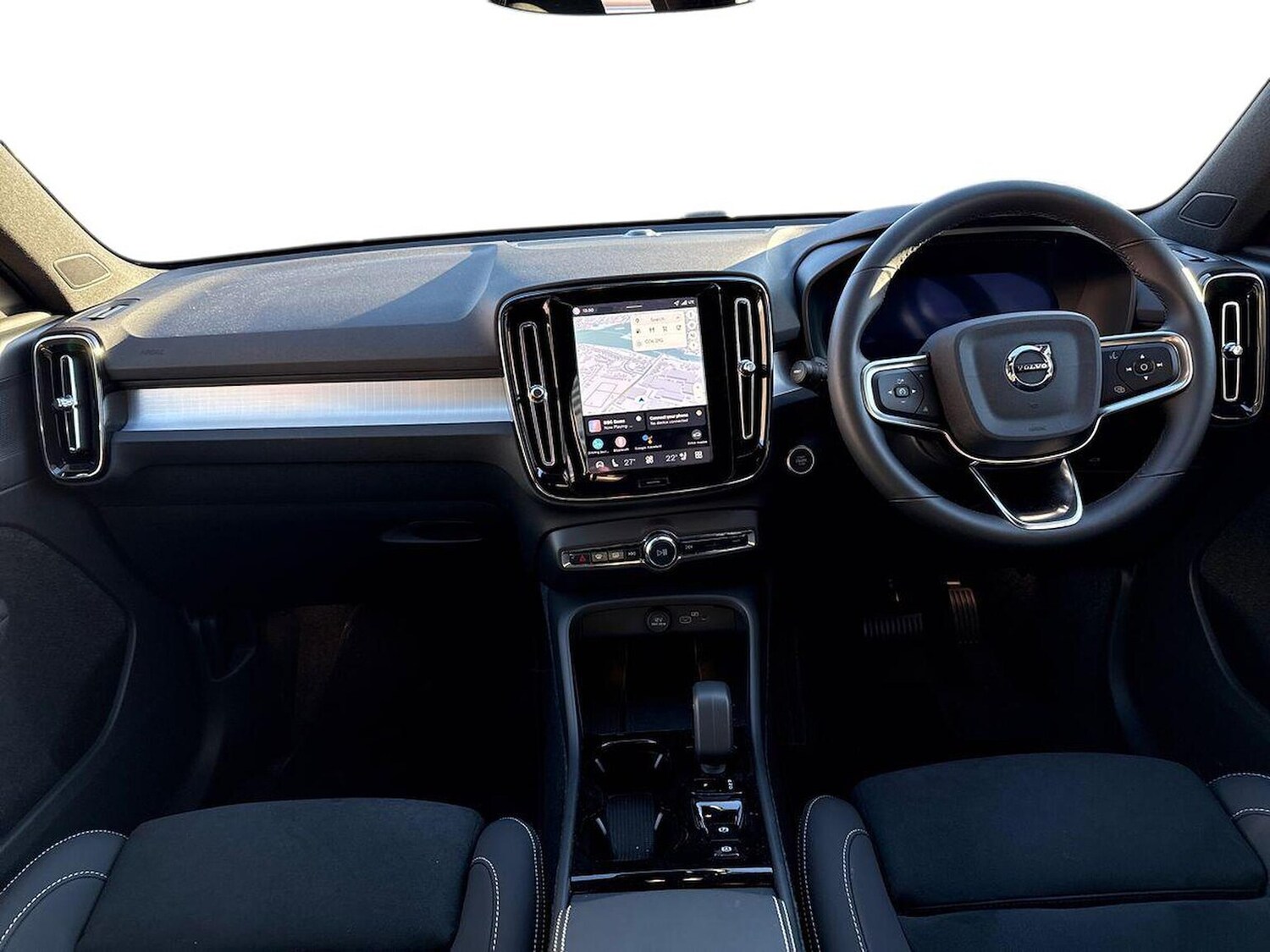 Used Volvo XC40 2025 for sale - 78192693: Photo 10