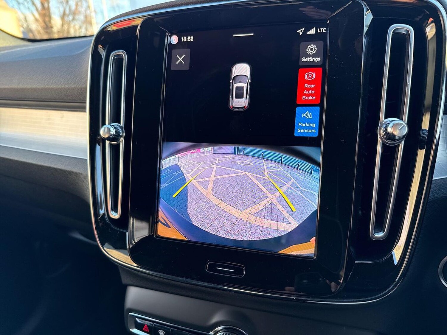 Used Volvo XC40 2025 for sale - 78192693: Photo 25