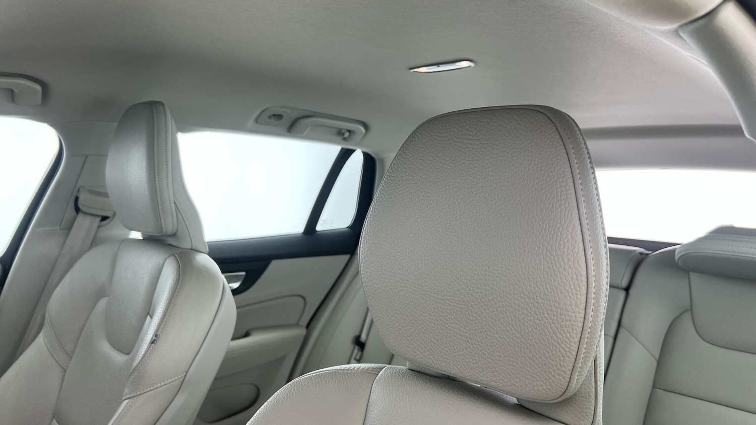 Used Volvo V60 2021 for sale - 76093617: Photo 14