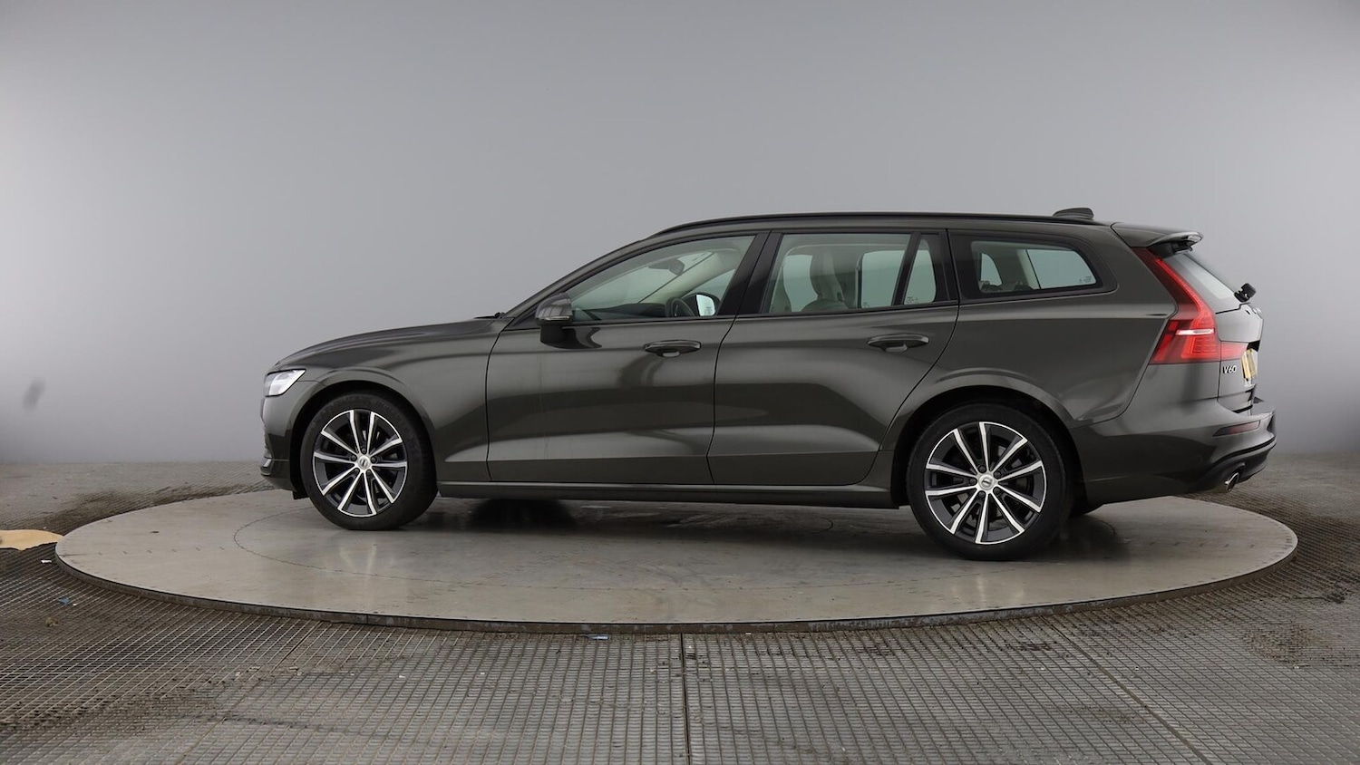 Used Volvo V60 2021 for sale - 76093617: Photo 34