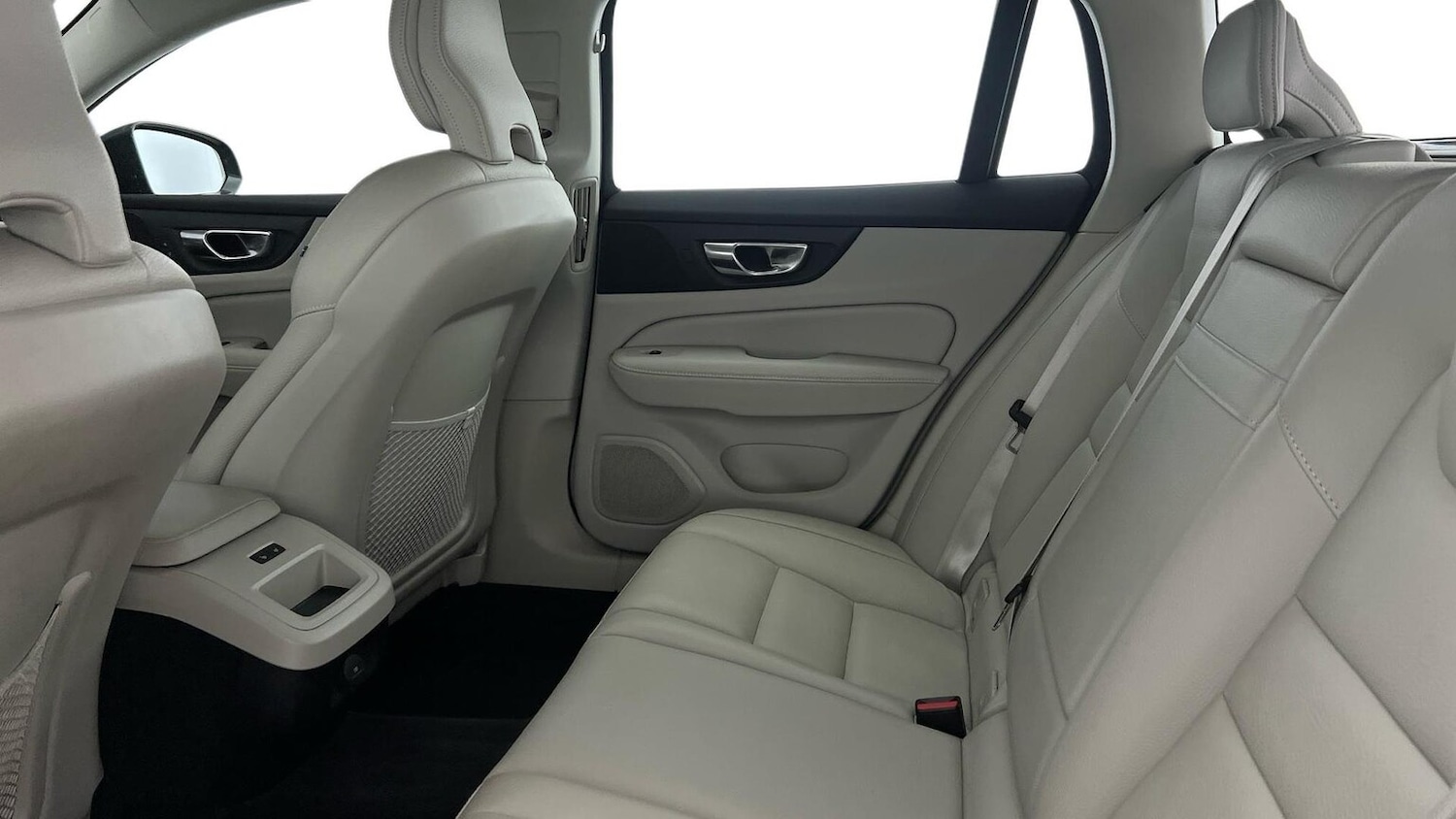 Used Volvo V60 2021 for sale - 76093617: Photo 8