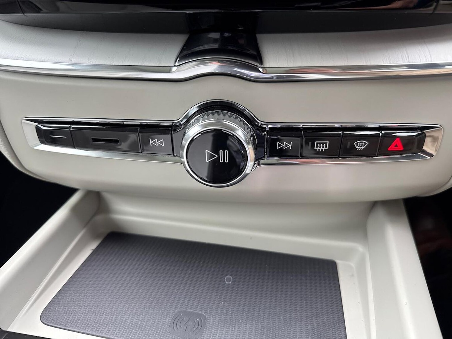 Used Volvo XC60 2025 for sale - 77516473: Photo 12