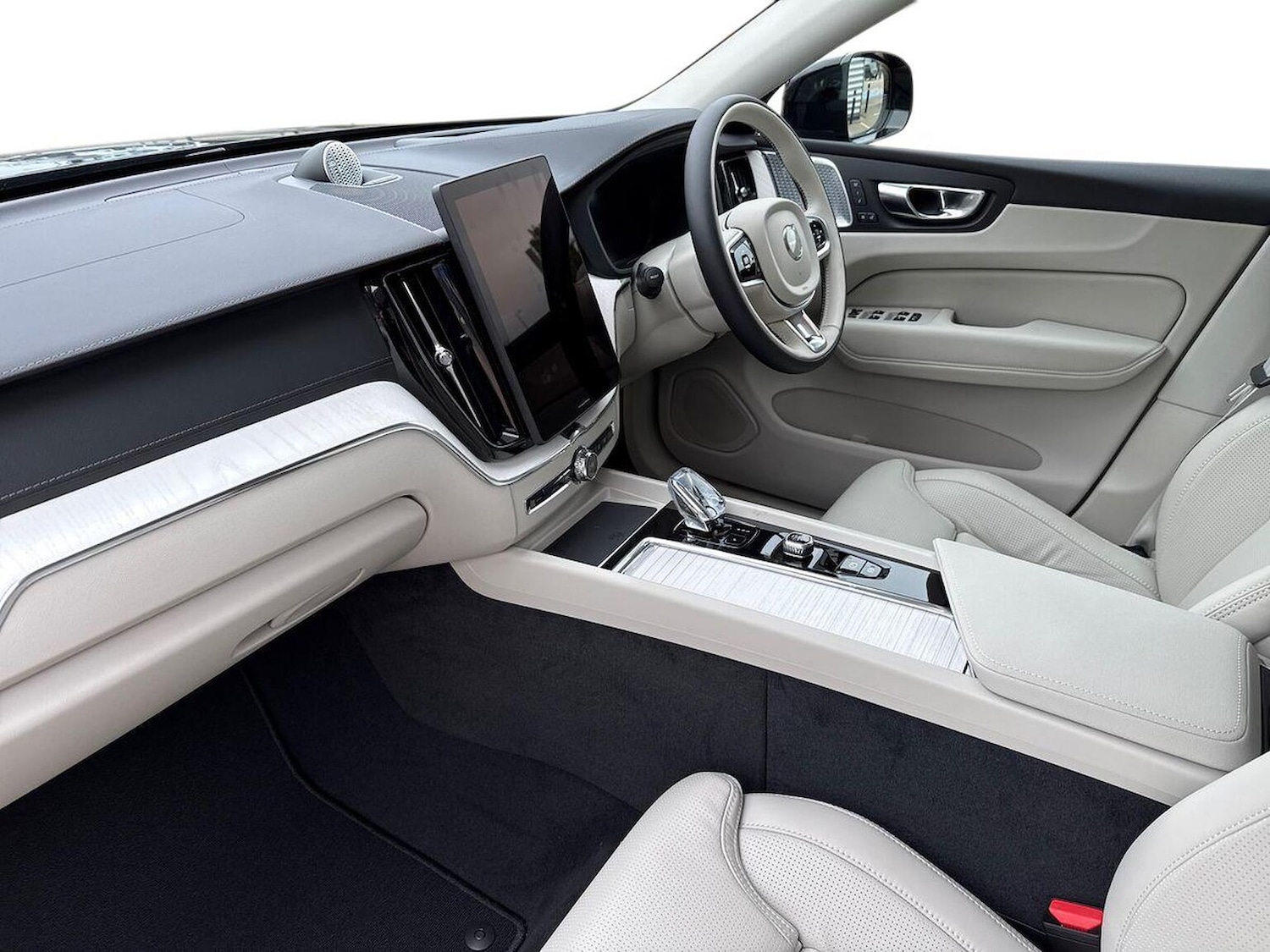 Used Volvo XC60 2025 for sale - 77516473: Photo 7