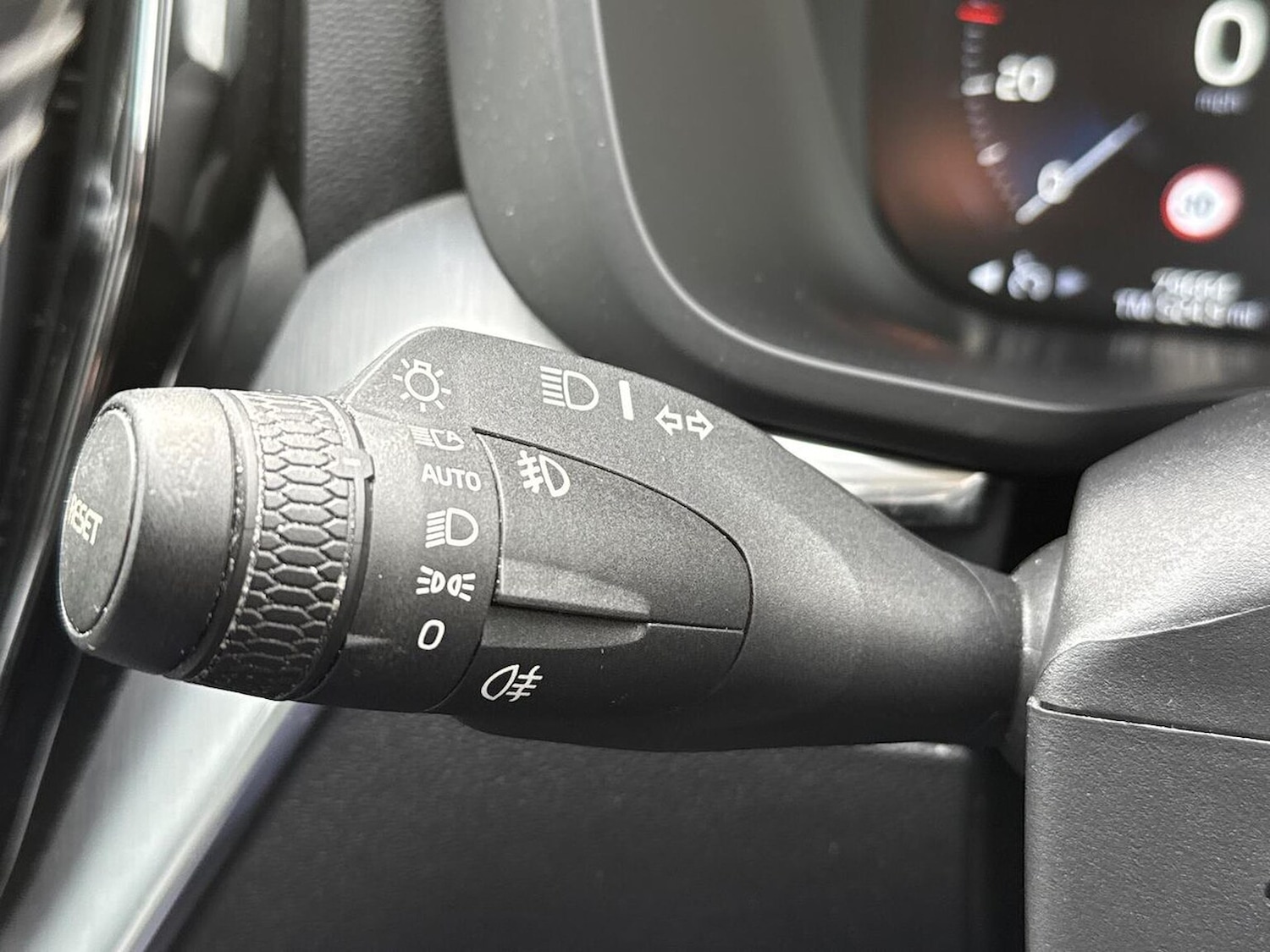 Used Volvo XC60 2018 for sale - 76149445: Photo 29