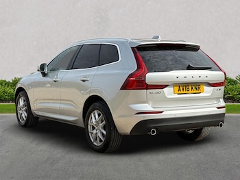 Used Volvo XC60 2018 for sale - 76149445: Photo 2