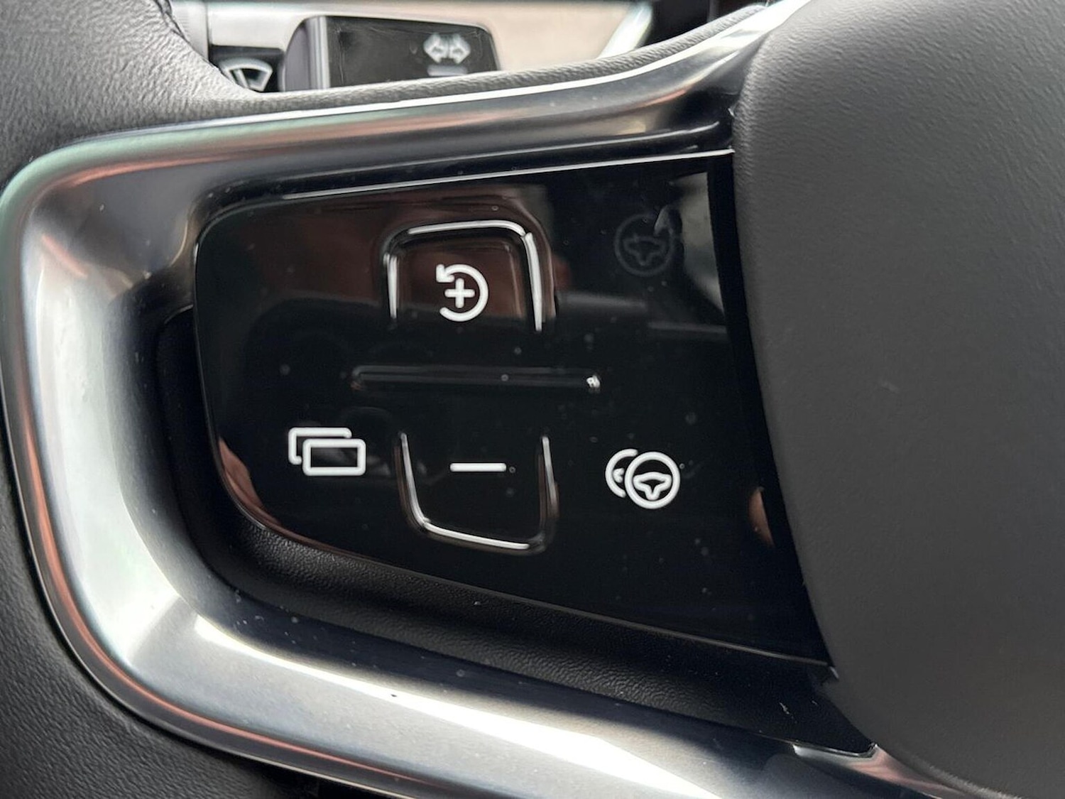 Used Volvo EX90 2025 for sale - 77536094: Photo 27