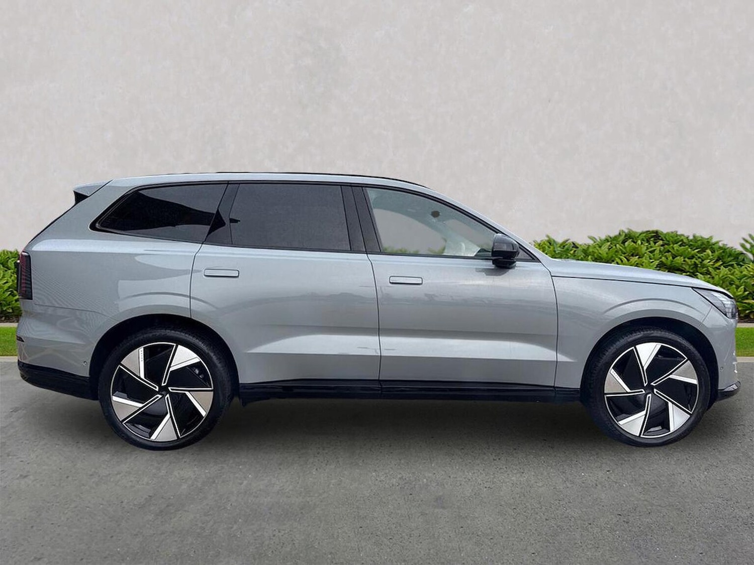 Used Volvo EX90 2025 for sale - 77536094: Photo 3