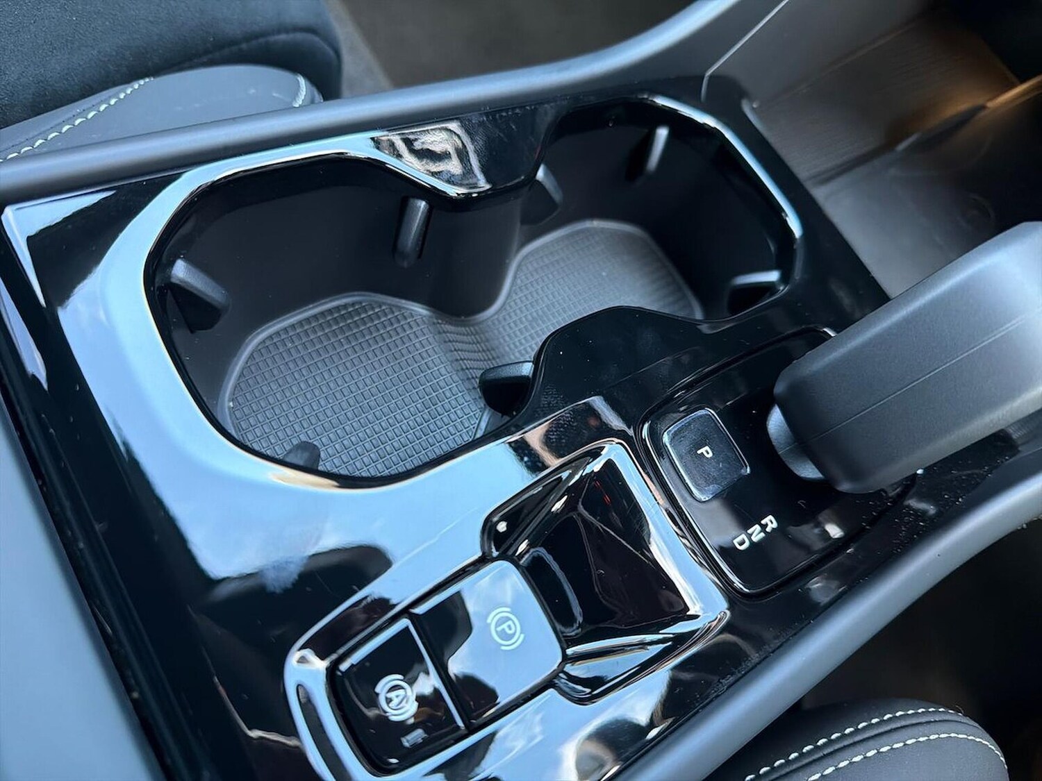 Used Volvo XC40 2025 for sale - 77487360: Photo 13