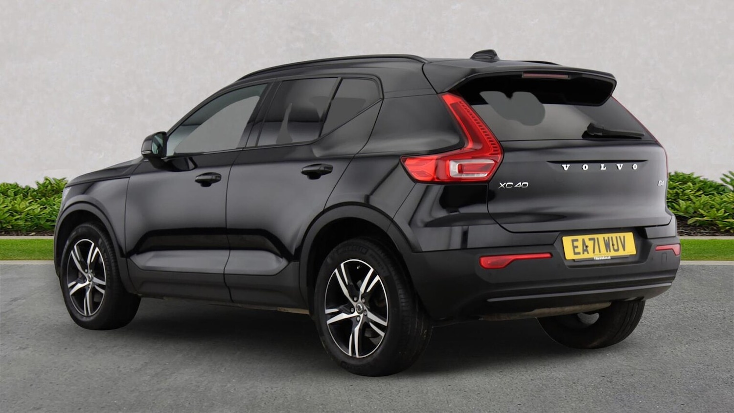 Used Volvo XC40 2021 for sale - 76566542: Photo 2