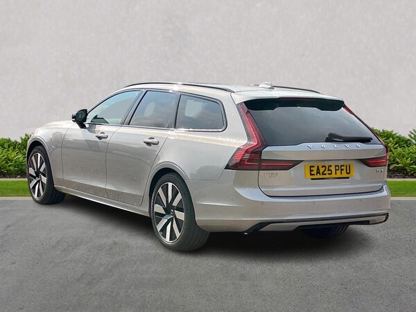 Used Volvo V90 2025 for sale - 75497807: Photo 2