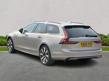 Used Volvo V90 2025 for sale - 75497807: Photo
