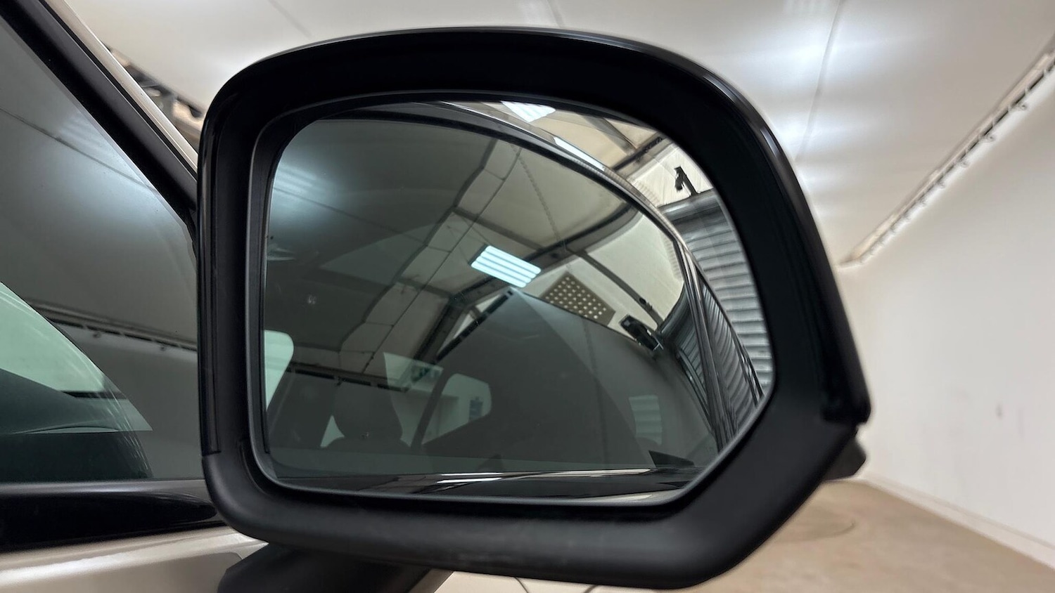 Used Volvo XC40 2025 for sale - 76450605: Photo 22