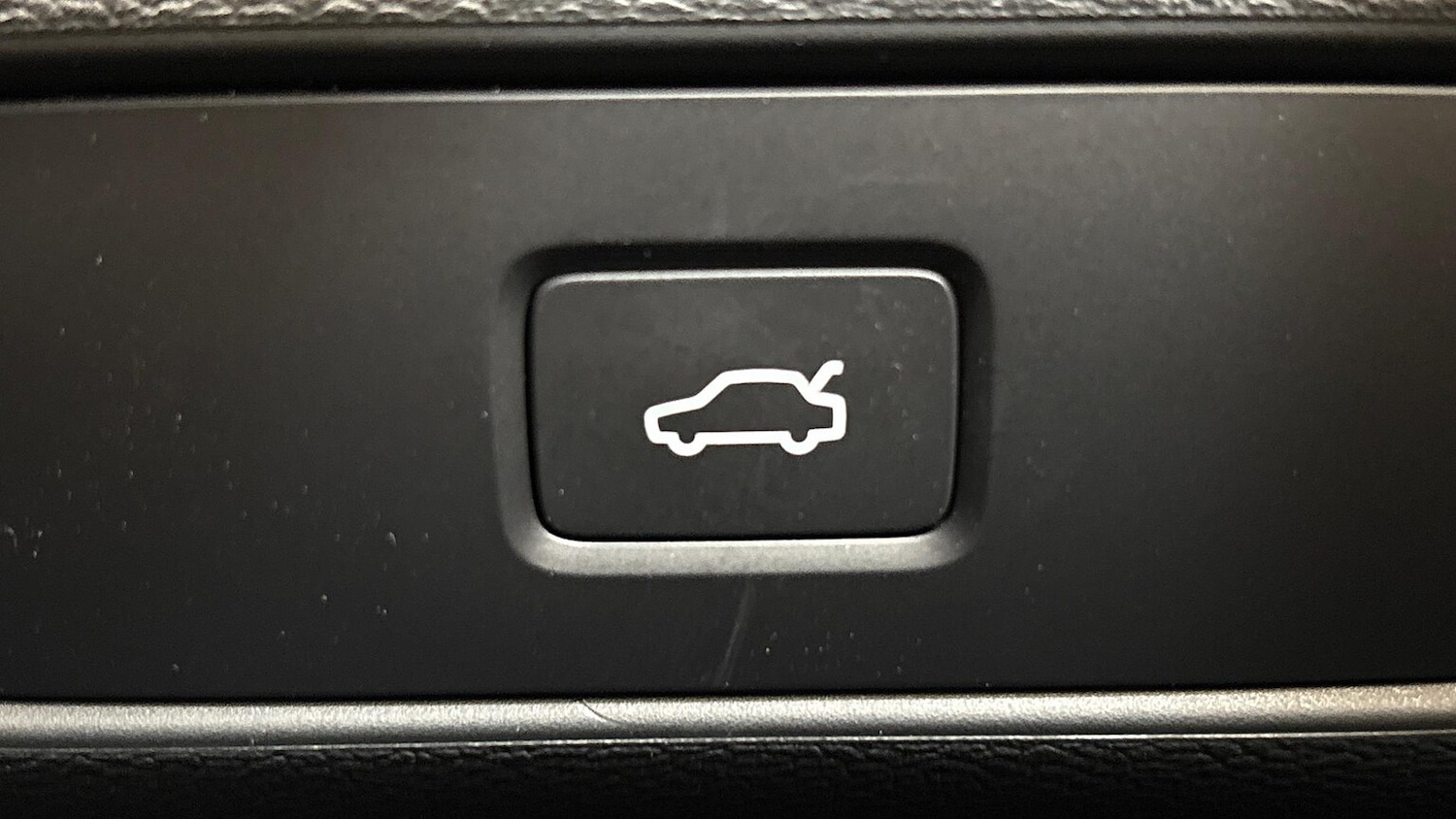 Used Volvo XC40 2025 for sale - 76450605: Photo 30