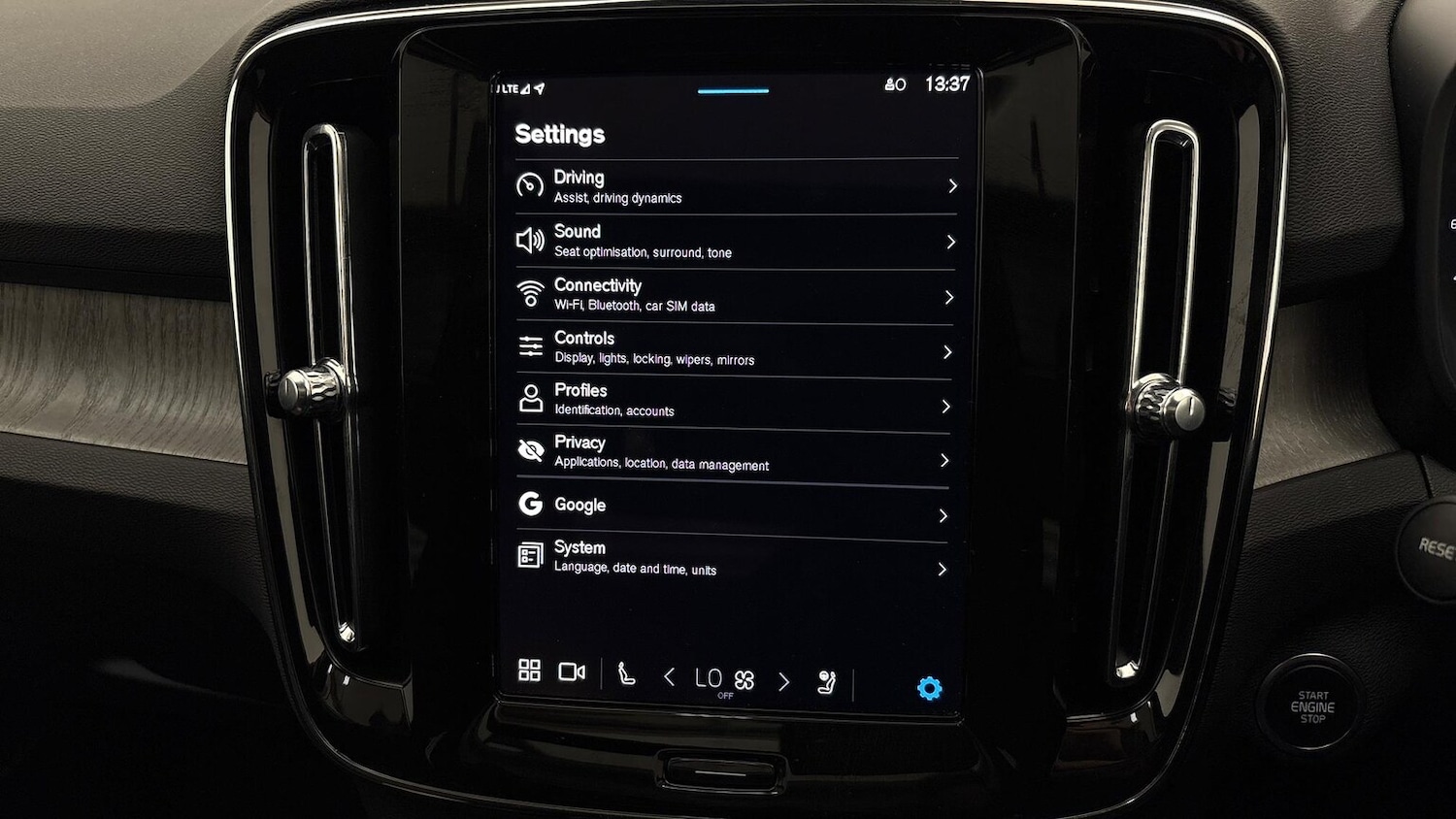 Used Volvo XC40 2025 for sale - 76450605: Photo 35