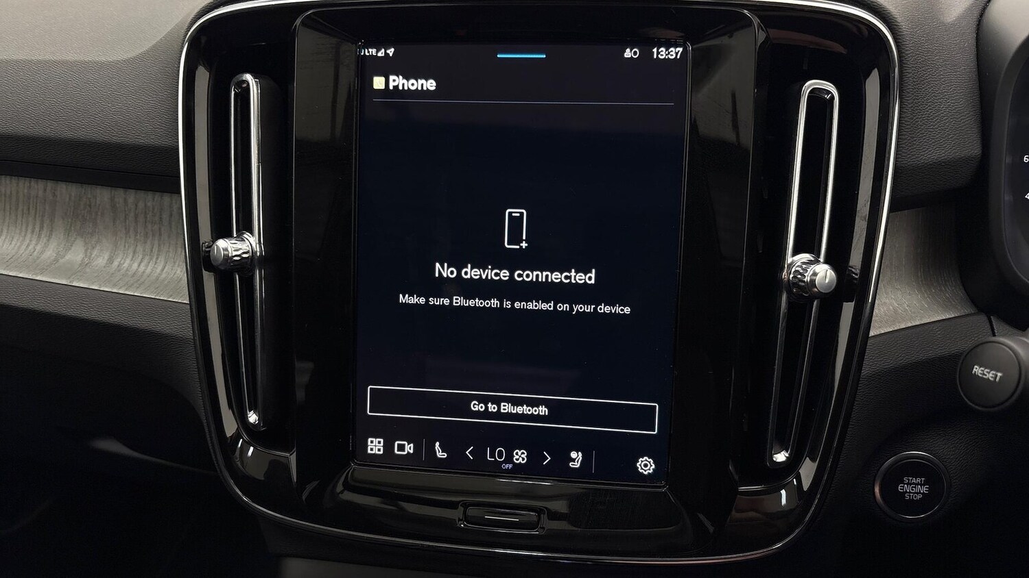 Used Volvo XC40 2025 for sale - 76450605: Photo 37