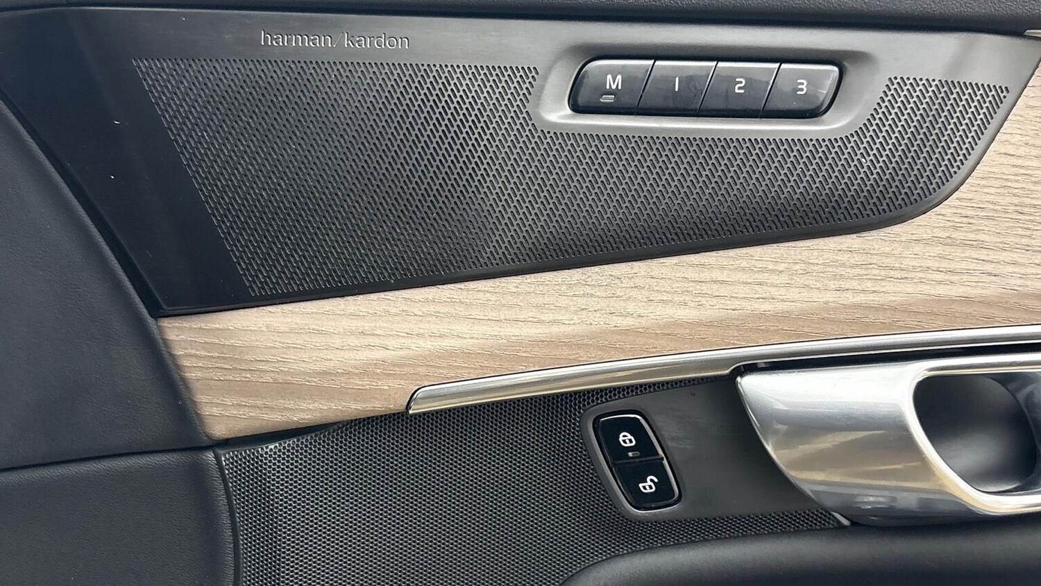 Used Volvo XC90 2025 for sale - 78139548: Photo 29