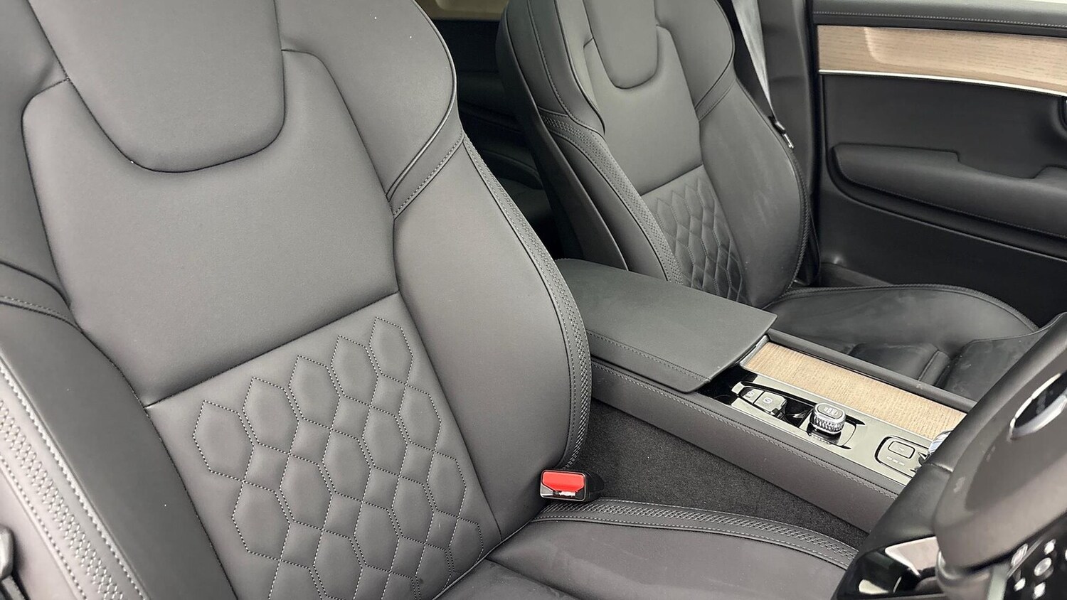 Used Volvo XC90 2025 for sale - 78139548: Photo 31