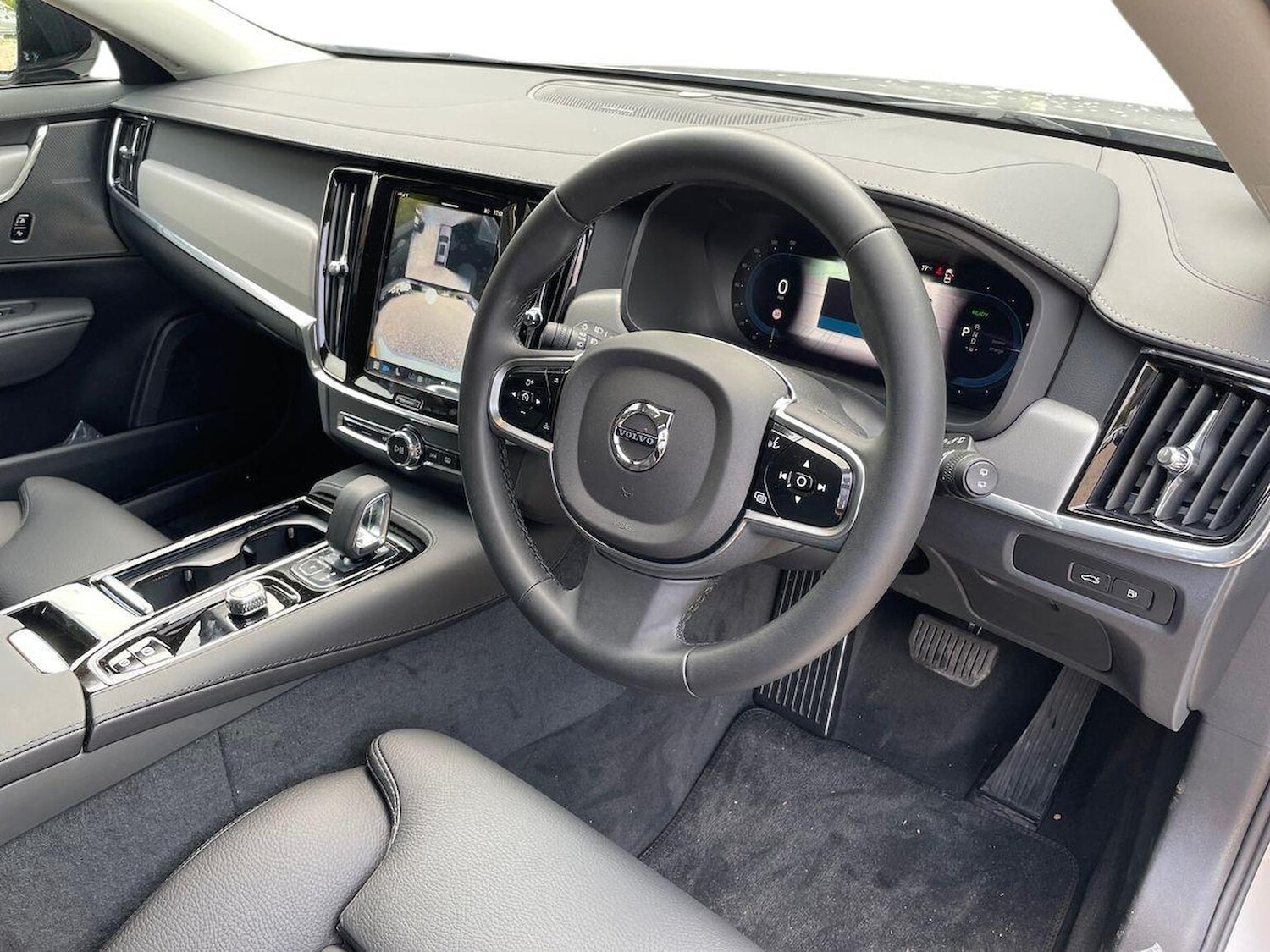 Used Volvo V90 2025 for sale - 76461817: Photo 15