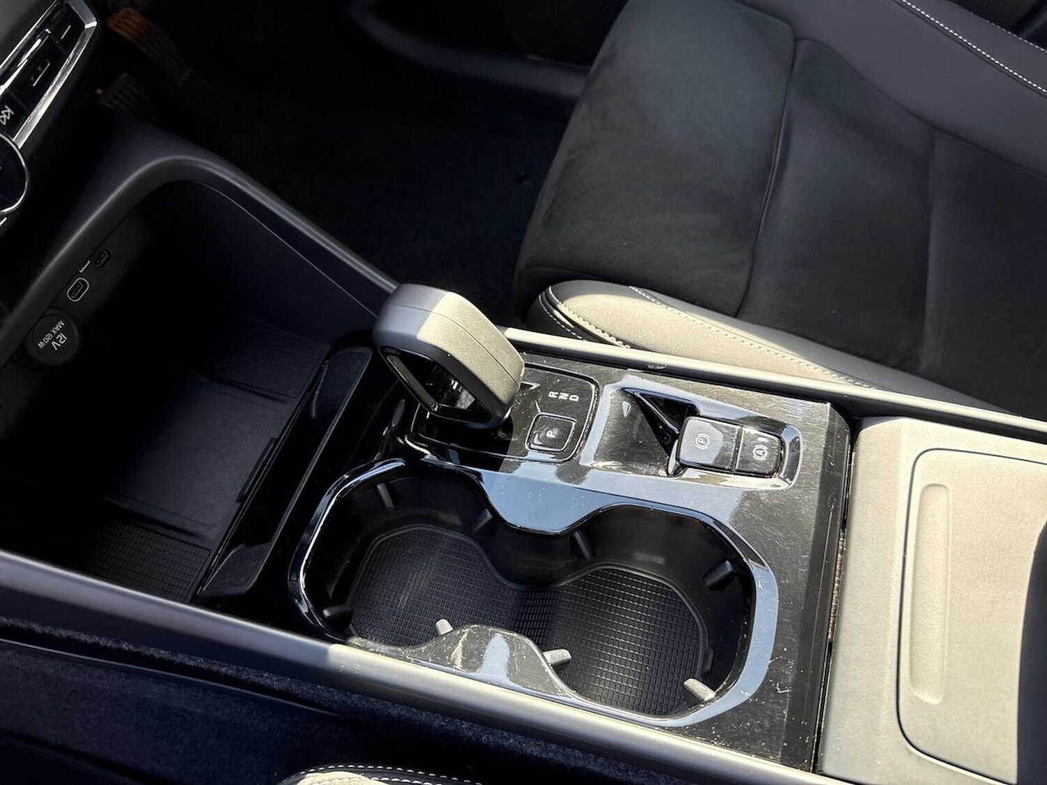 Used Volvo XC40 2025 for sale - 78194208: Photo 15