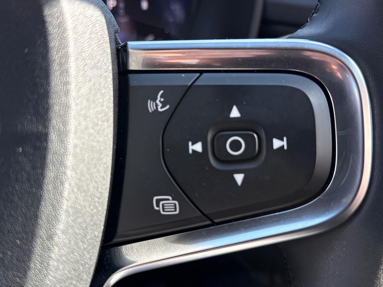 Used Volvo XC40 2025 for sale - 78194208: Photo 28