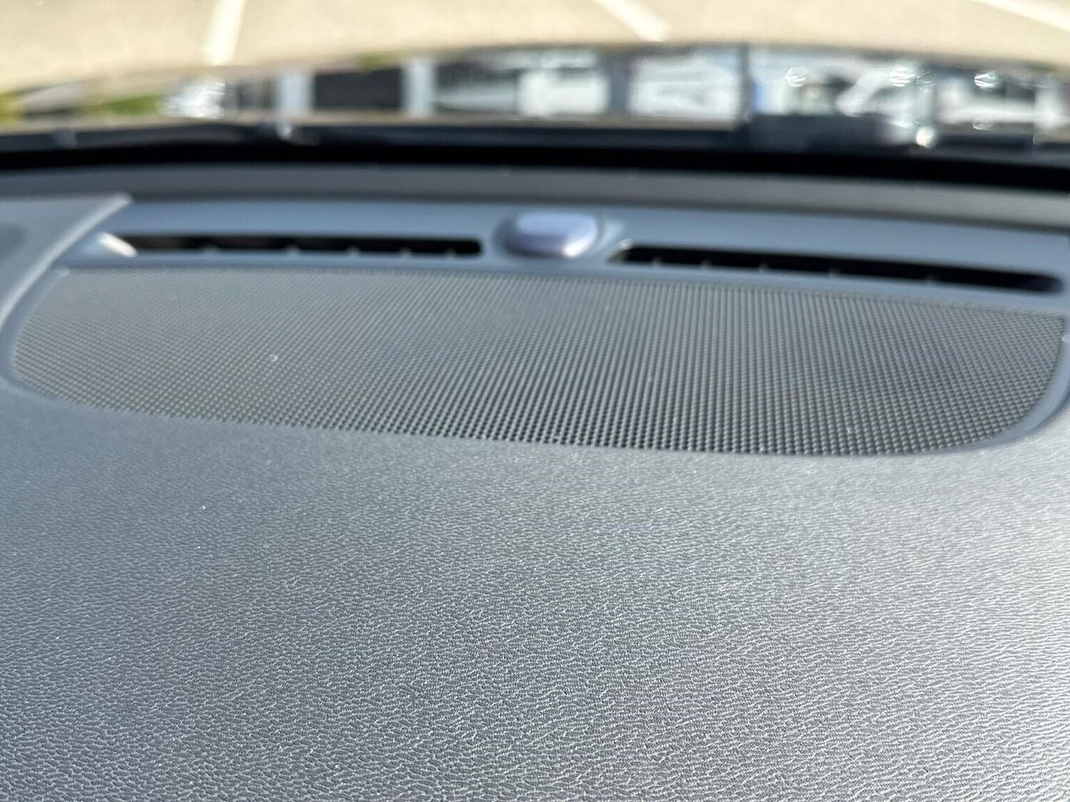 Used Volvo XC40 2025 for sale - 78194208: Photo 33