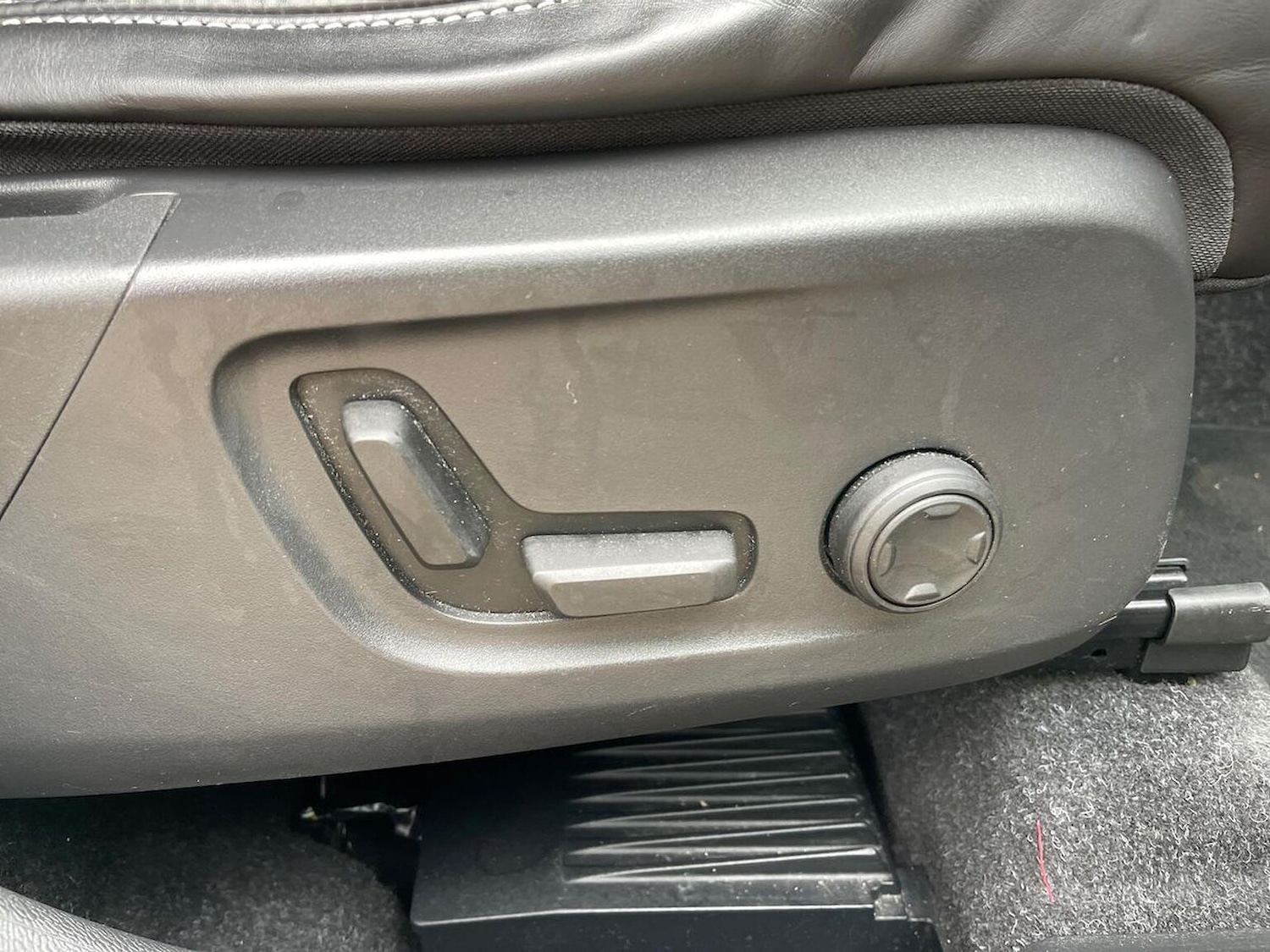 Used Volvo XC40 2019 for sale - 76643642: Photo 29