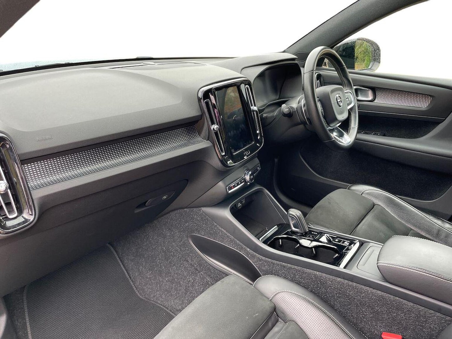 Used Volvo XC40 2019 for sale - 76643642: Photo 7