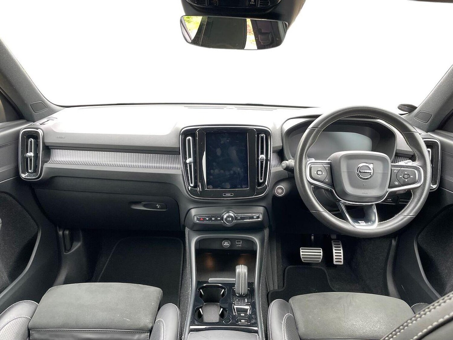 Used Volvo XC40 2019 for sale - 76643642: Photo 8