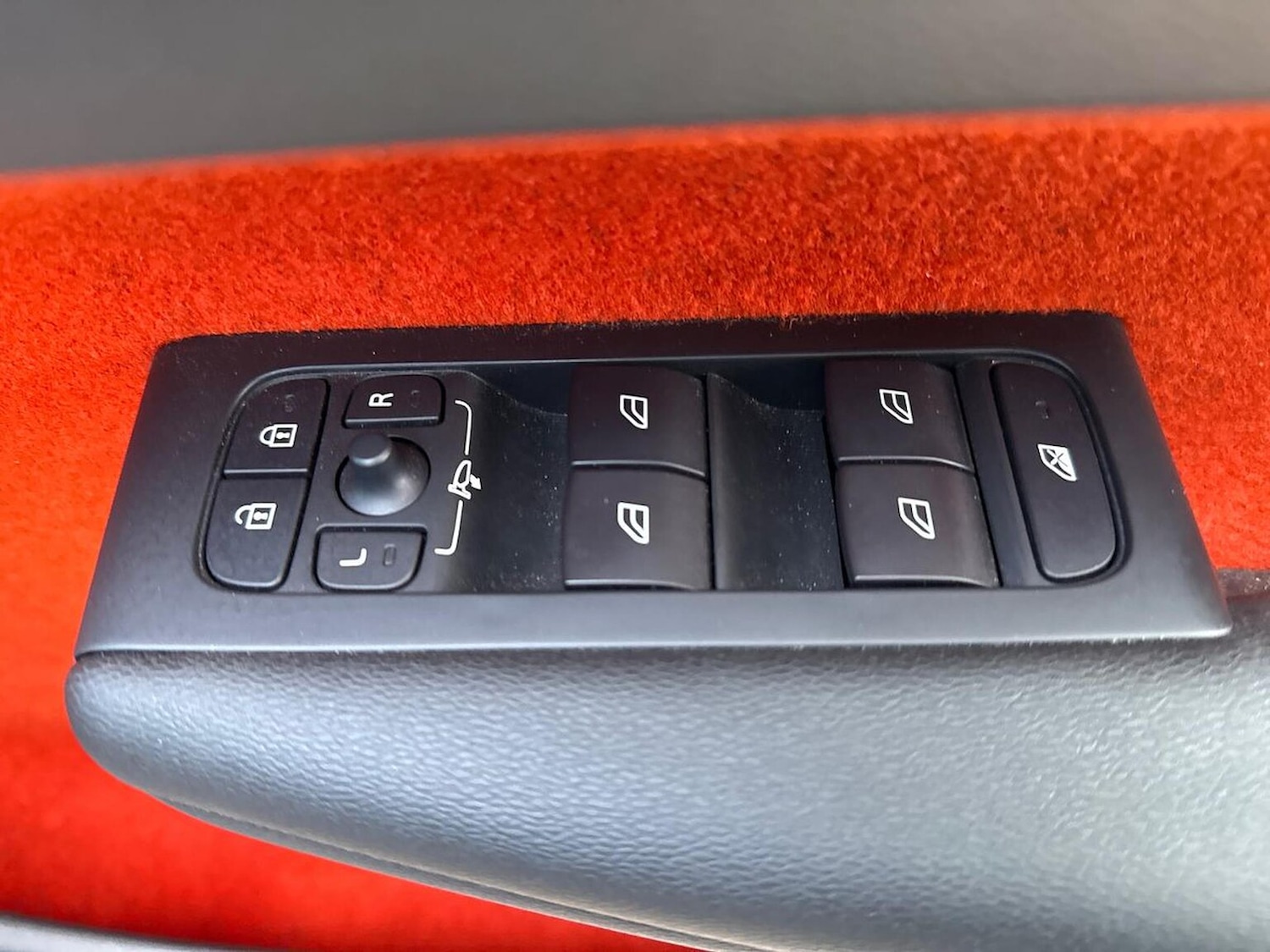 Used Volvo XC40 2019 for sale - 76439806: Photo 21