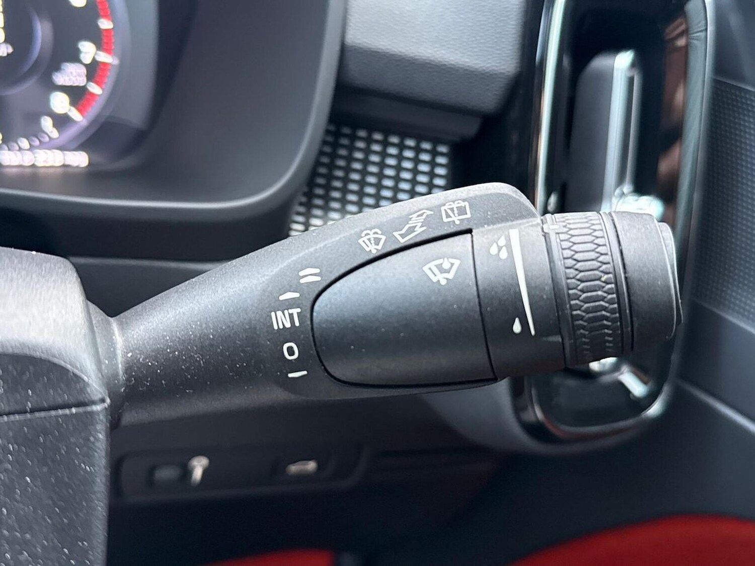 Used Volvo XC40 2019 for sale - 76439806: Photo 28