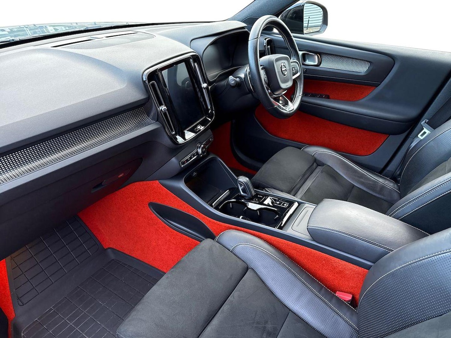 Used Volvo XC40 2019 for sale - 76439806: Photo 7