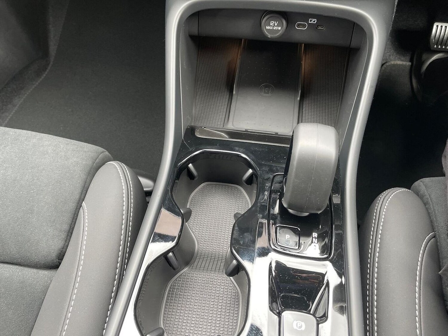 Used Volvo XC40 2025 for sale - 76057969: Photo 13