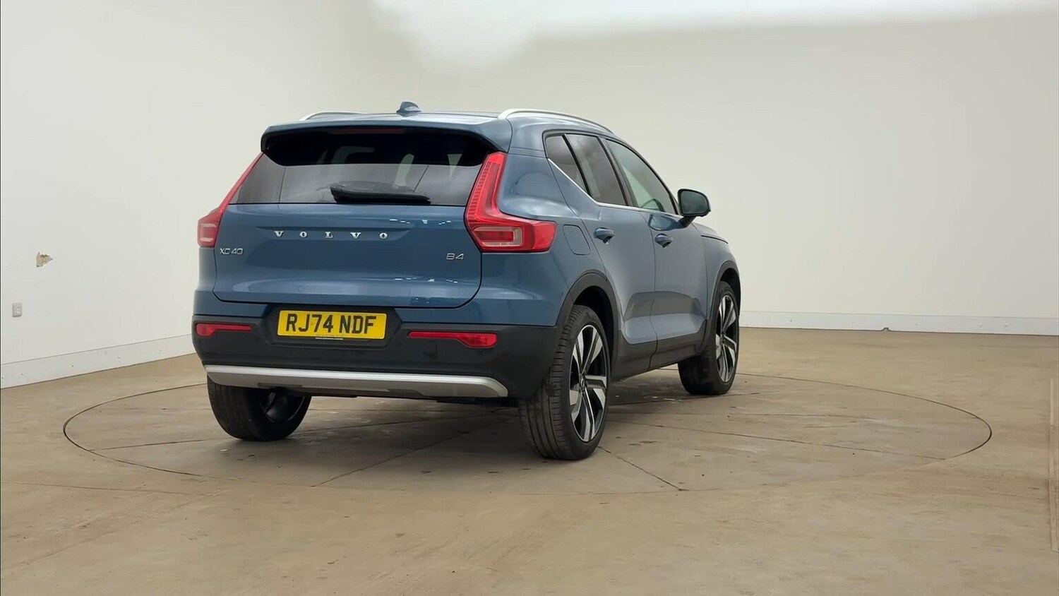 Used Volvo XC40 2024 for sale - 77487414: Photo 14