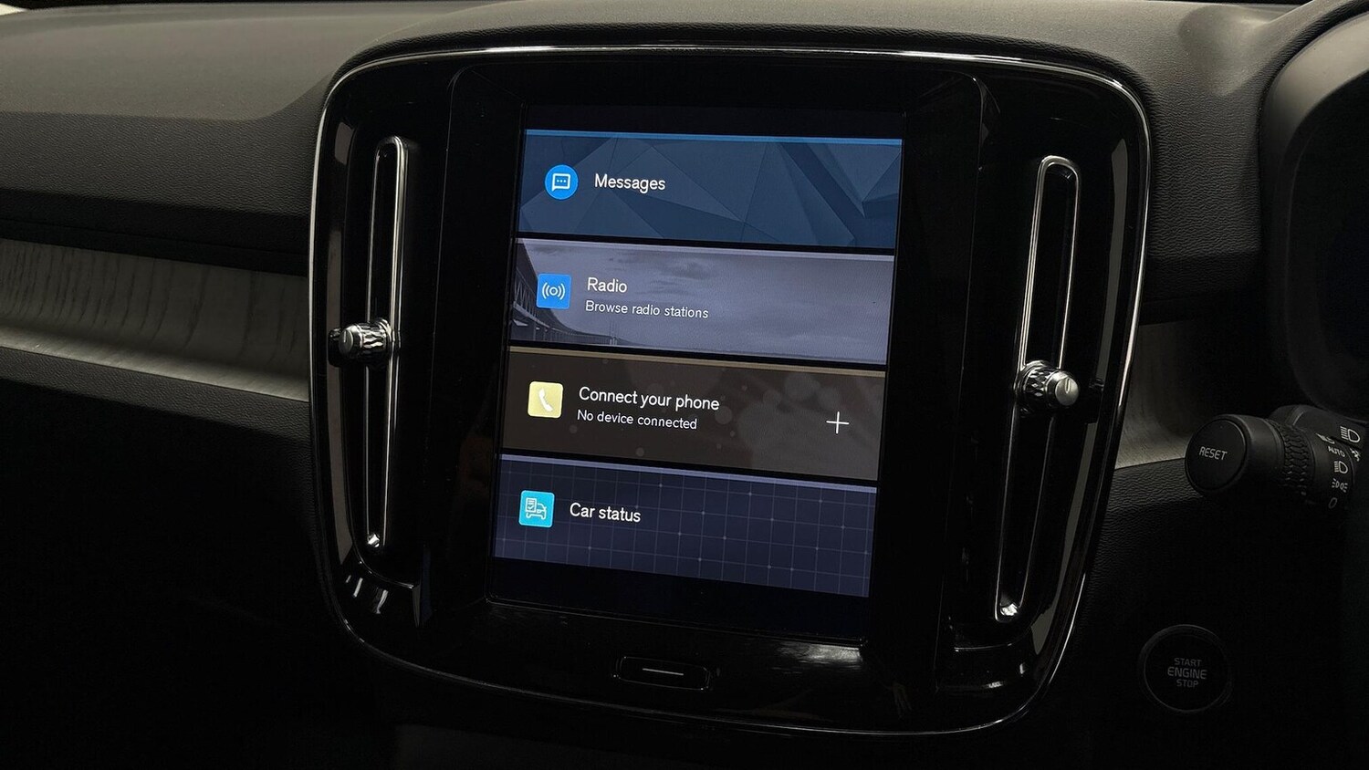 Used Volvo XC40 2024 for sale - 77487414: Photo 25