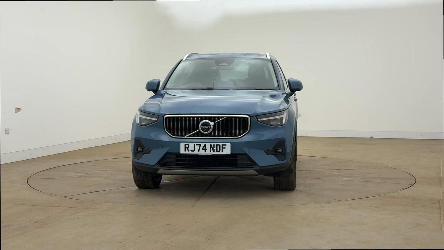 Used Volvo XC40 2024 for sale - 77487414: Photo 8
