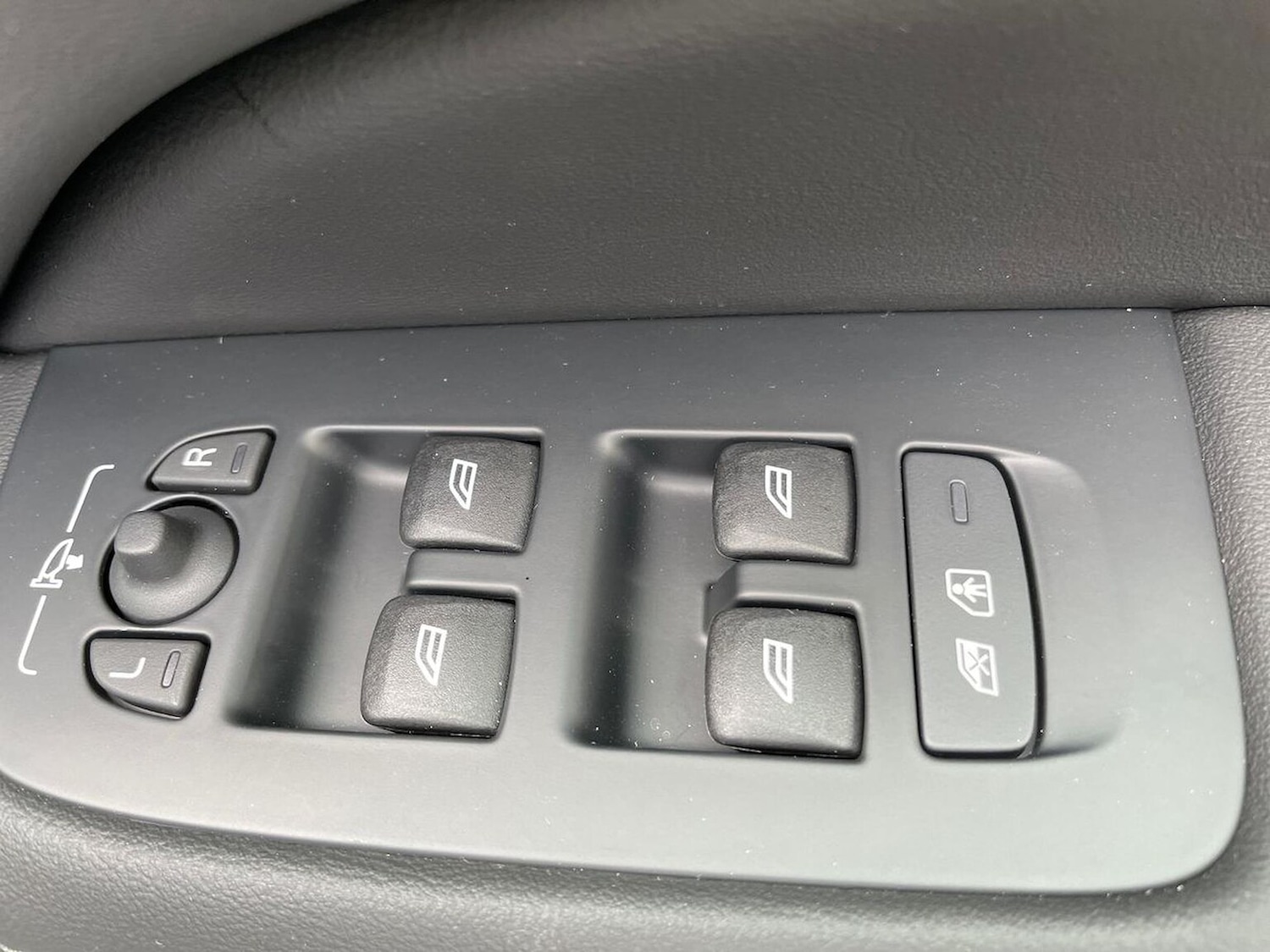 Used Volvo V60 2025 for sale - 76699390: Photo 21