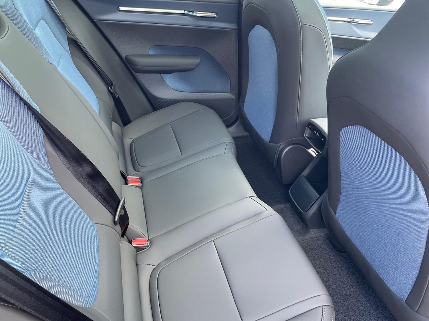 Used Volvo EX30 2025 for sale - 76830688: Photo 16