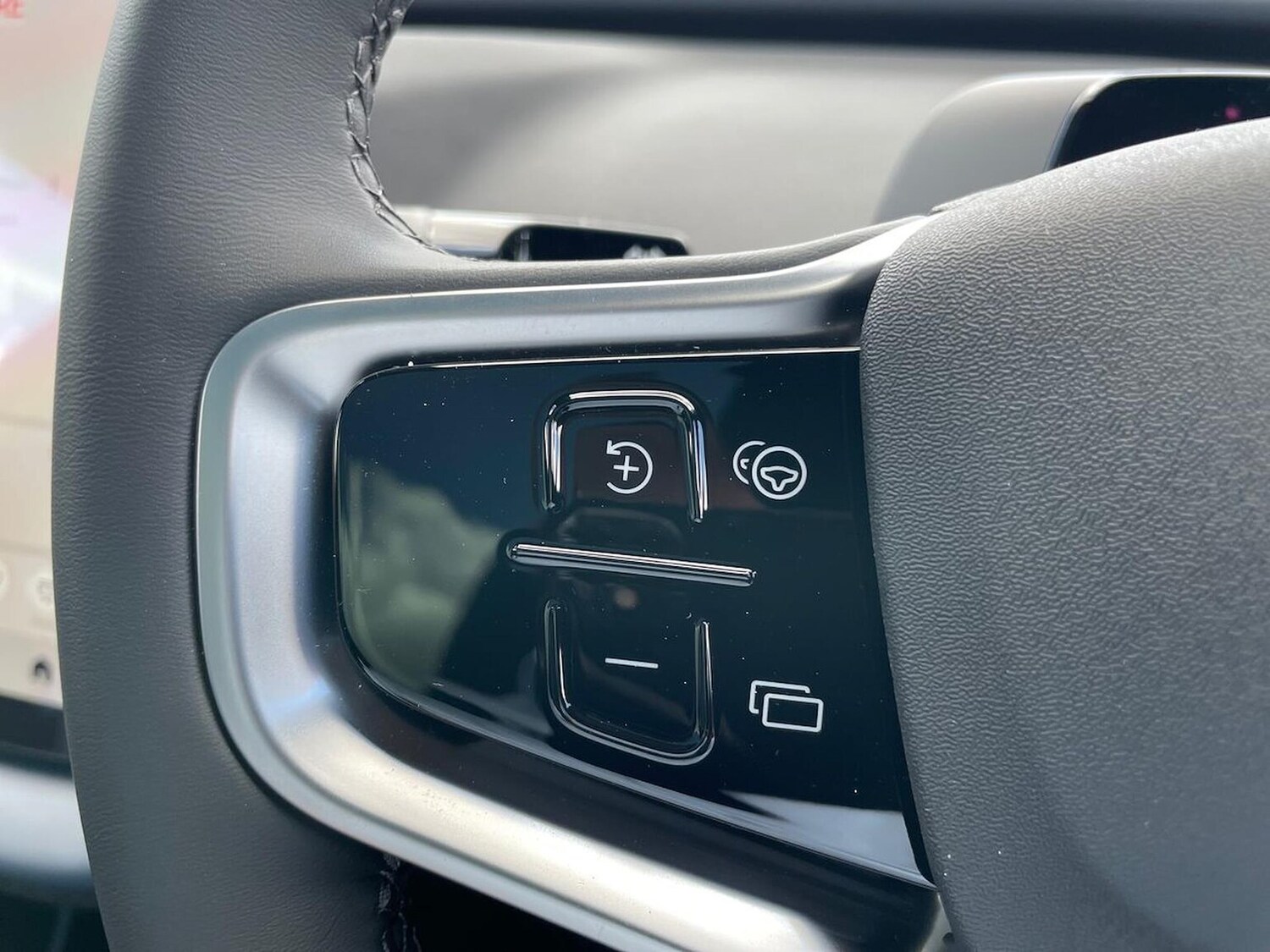 Used Volvo EX30 2025 for sale - 76830688: Photo 23