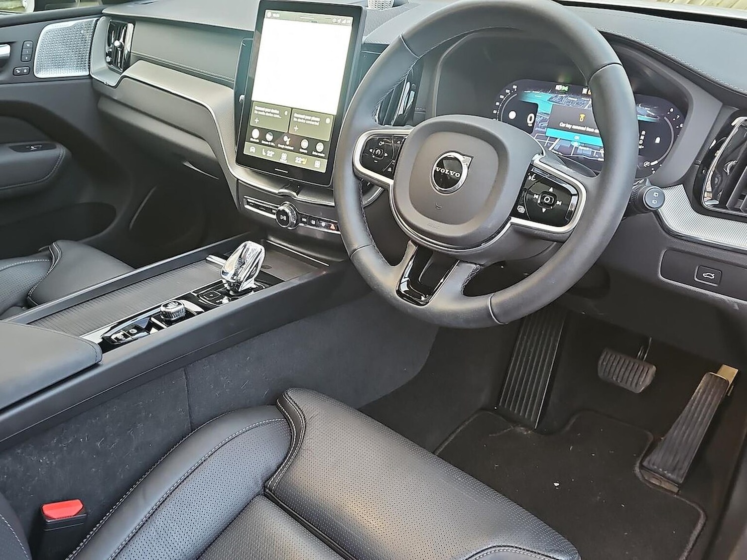 Used Volvo XC60 2025 for sale - 77802105: Photo 15