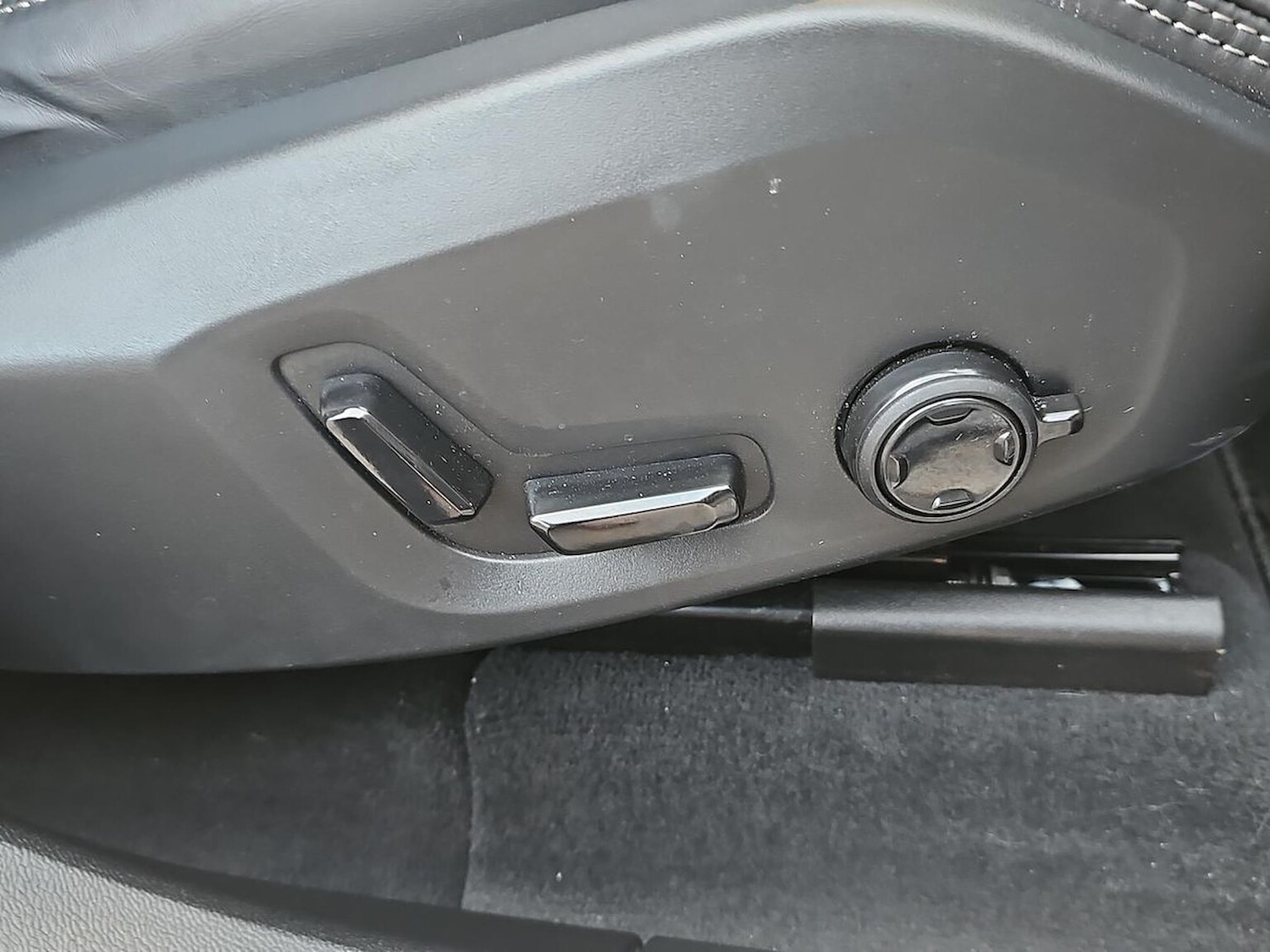 Used Volvo XC60 2025 for sale - 77802105: Photo 30