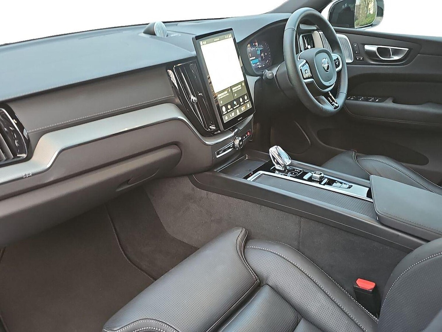 Used Volvo XC60 2025 for sale - 77802105: Photo 7