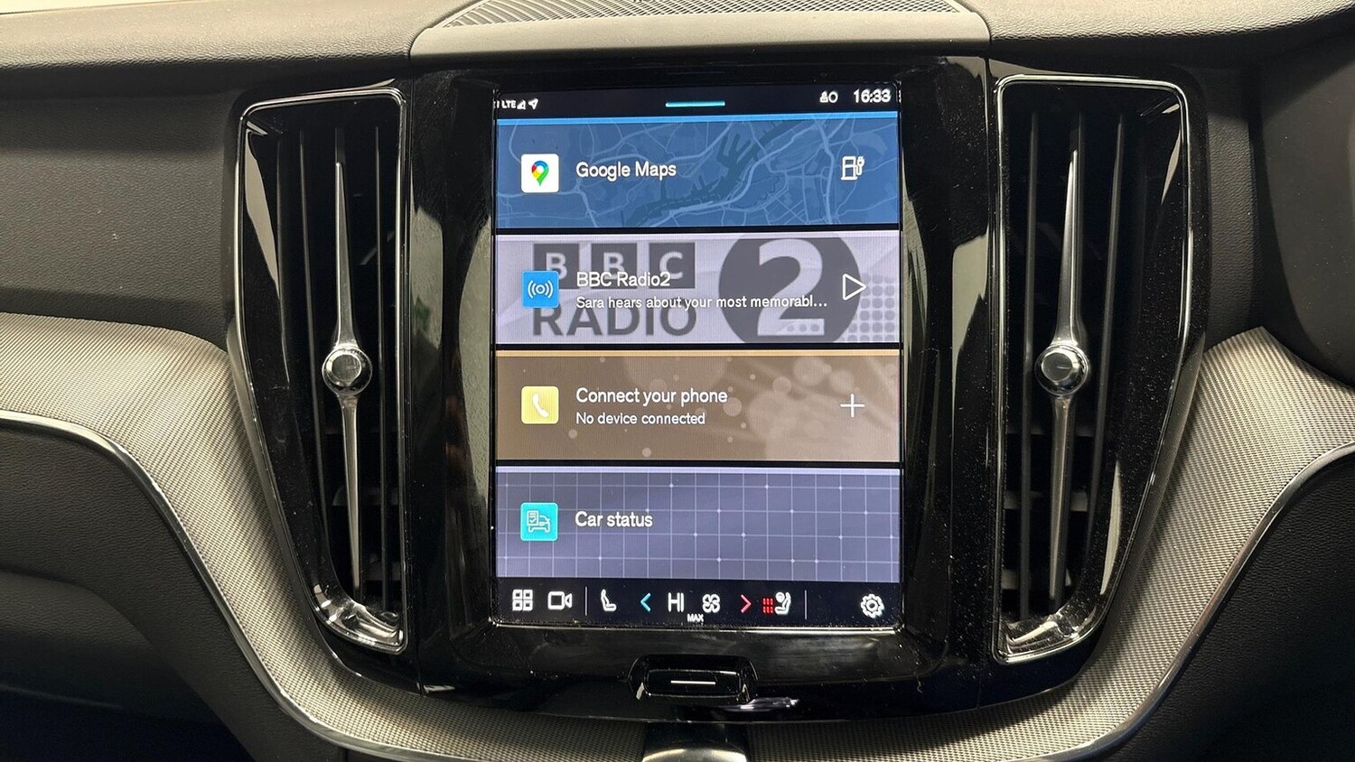 Used Volvo XC60 2025 for sale - 77487384: Photo 11