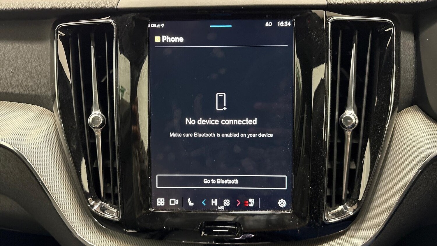 Used Volvo XC60 2025 for sale - 77487384: Photo 37