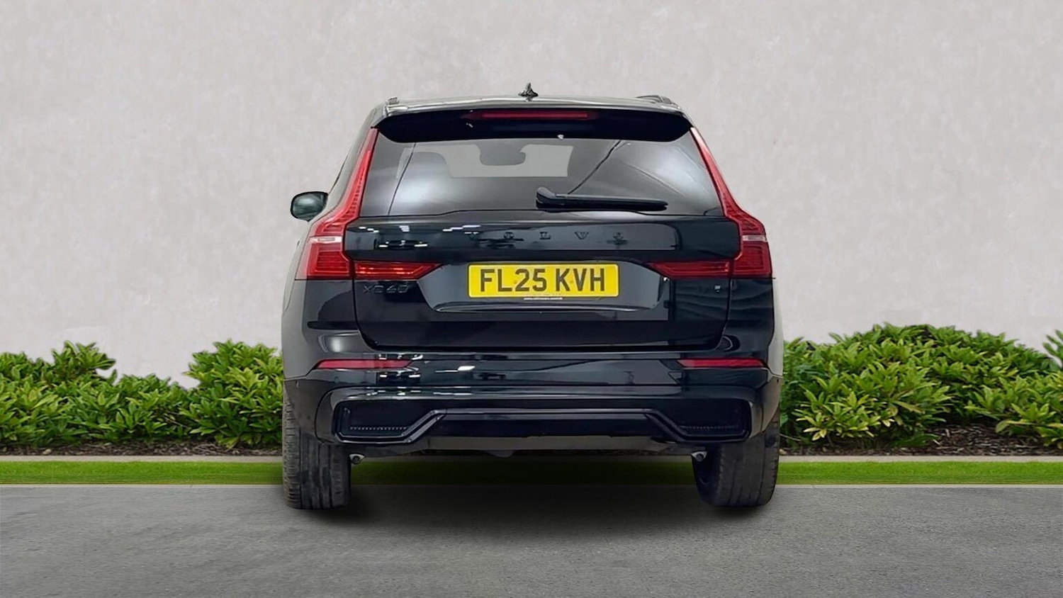 Used Volvo XC60 2025 for sale - 77487384: Photo 4