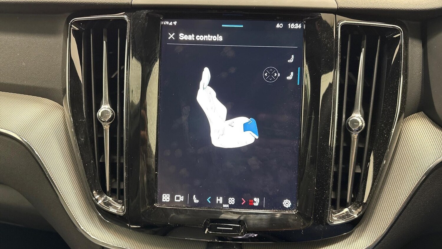 Used Volvo XC60 2025 for sale - 77487384: Photo 41