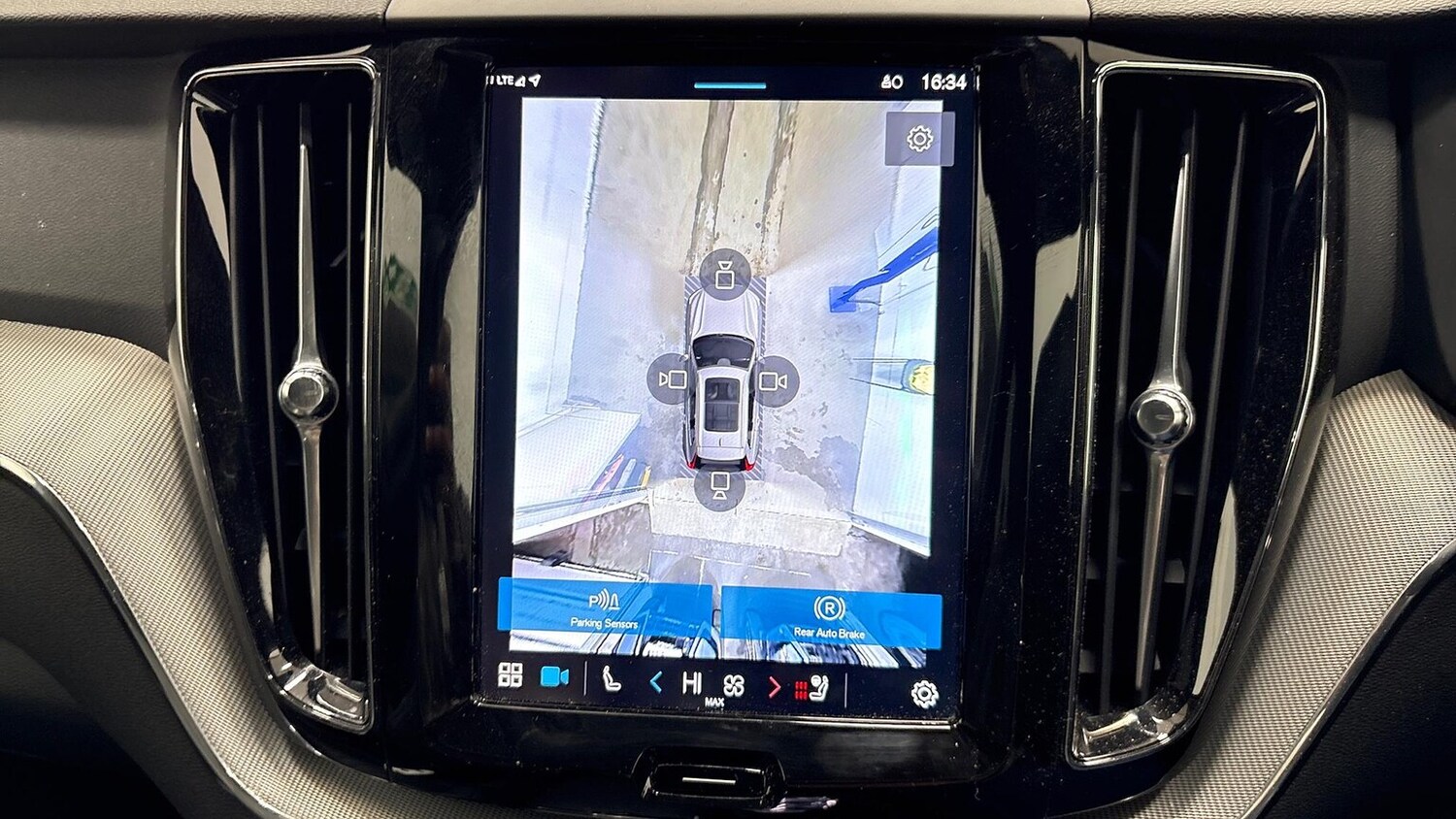 Used Volvo XC60 2025 for sale - 77487384: Photo 42