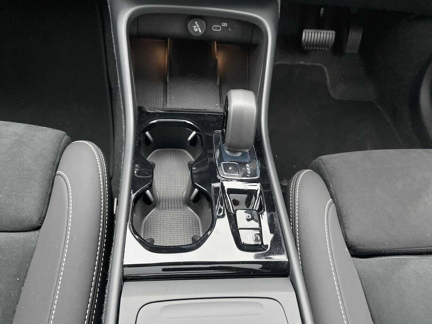 Used Volvo XC40 2025 for sale - 77487441: Photo 13