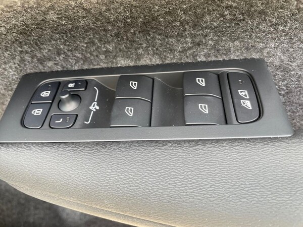 Used Volvo XC40 2024 for sale - 75498273: Photo 21