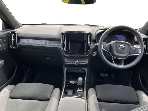 Used Volvo XC40 2024 for sale - 75498273: Photo 8